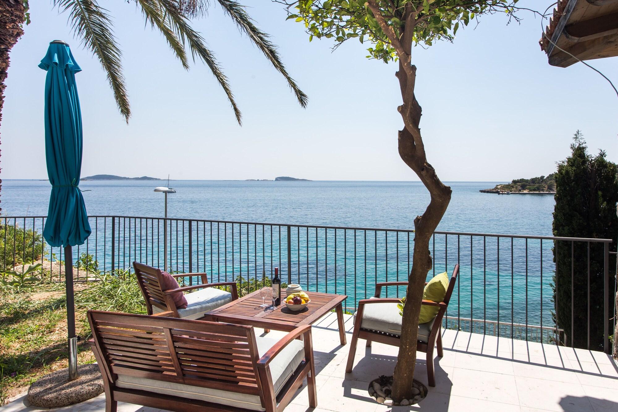 מליני Apartments Villa Mirjana מראה חיצוני תמונה