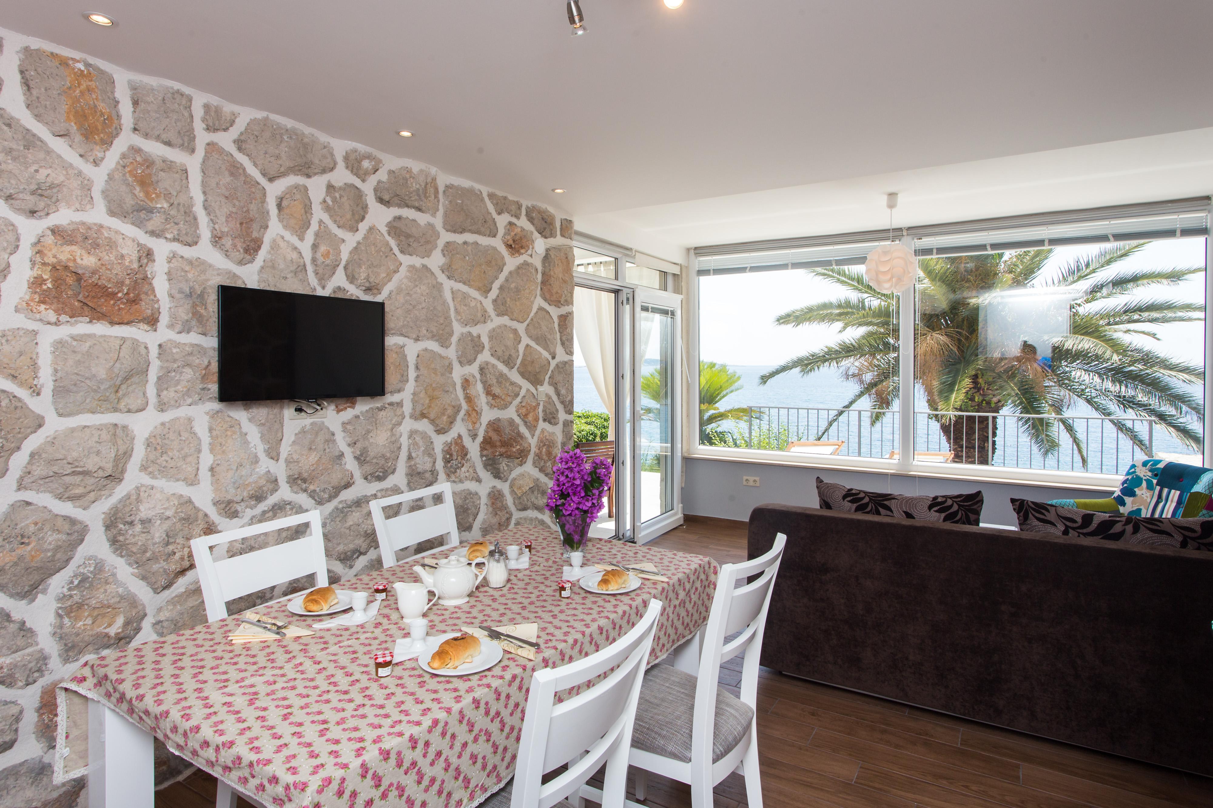 מליני Apartments Villa Mirjana מראה חיצוני תמונה