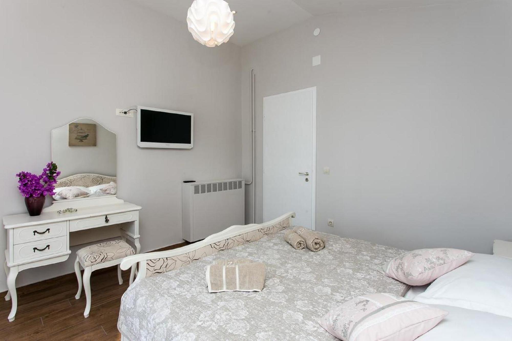 מליני Apartments Villa Mirjana חדר תמונה